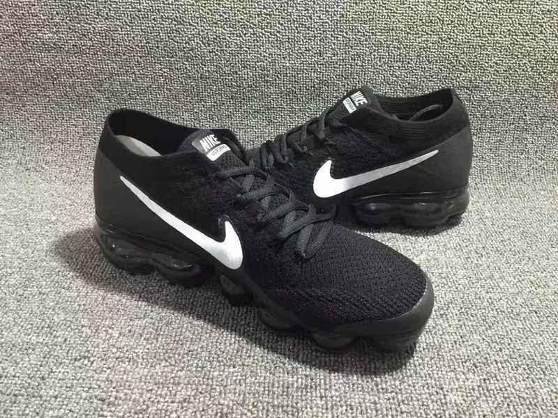 nike vapormax noir et blanche